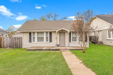 2820 Frazier Ave, Fort Worth, TX 76110