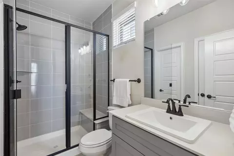 Bath - 1919 Huron Dr, Forney, TX 75126 photo 3 of 4