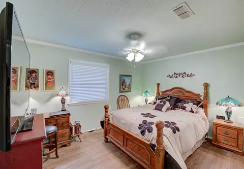 Bedroom - 1105 N Acres Cir, Springhill, LA 71075 photo 5 of 6