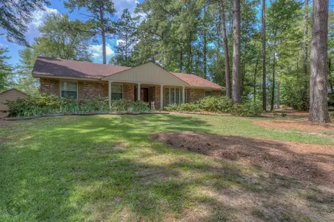 Exterior - 1105 N Acres Cir, Springhill, LA 71075 photo 2 of 6