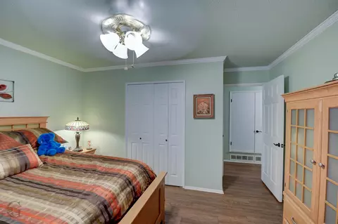 Bedroom - 1105 N Acres Cir, Springhill, LA 71075 photo 4 of 6