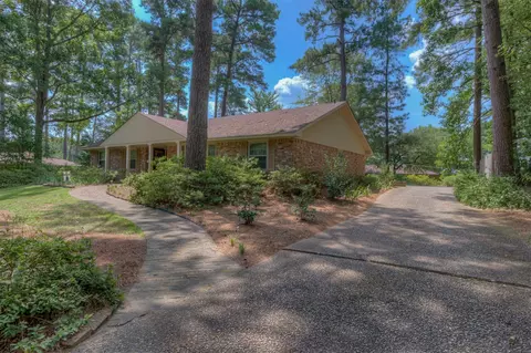 Exterior - 1105 N Acres Cir, Springhill, LA 71075 photo 3 of 6