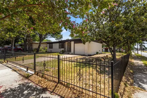 10804 Ruth Ann Dr, Dallas, TX 75228