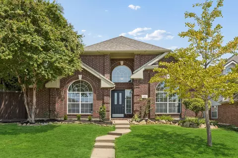 1237 Wild Cherry Dr, Carrollton, TX 75010