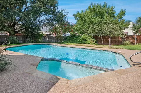 8136 Mount Shasta Cir, Fort Worth, TX 76137