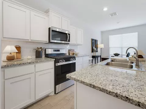 Kitchen - 156 Waterbend Cv, Boyd, TX 76023 photo 2 of 3