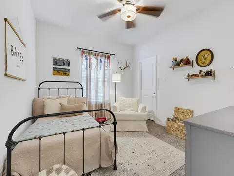 Bedroom - 156 Waterbend Cv, Boyd, TX 76023 photo 1 of 3