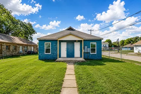 1601 E Hattie St, Fort Worth, TX 76104