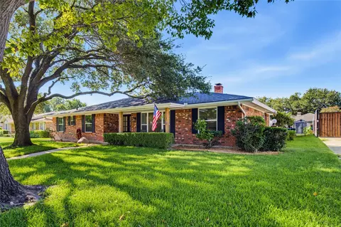 4273 Barcelona Dr, Fort Worth, TX 76133