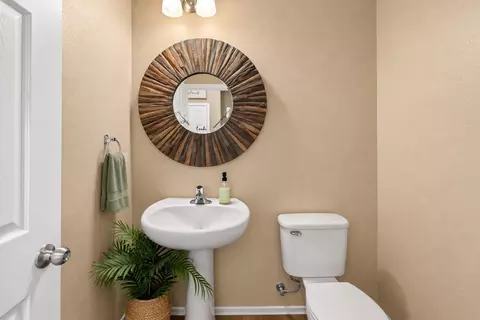 Bath - 2816 Brosnan Rd, Lorena, TX 76655 photo 1 of 4
