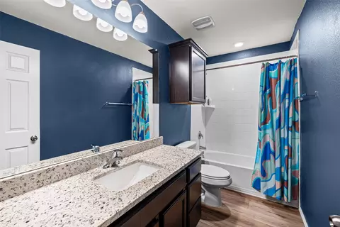 Bath - 2816 Brosnan Rd, Lorena, TX 76655 photo 4 of 4