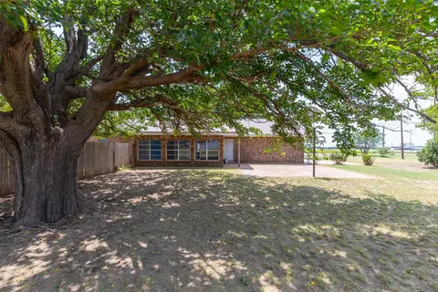 Exterior - 147 County Road 210, Haskell, TX 79521 photo 4 of 7