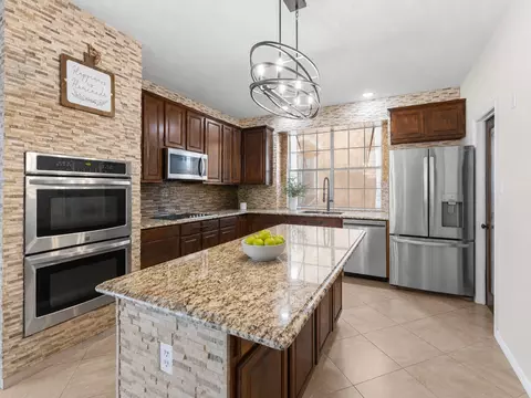 2504 Hackberry Pl, Plano, TX 75025