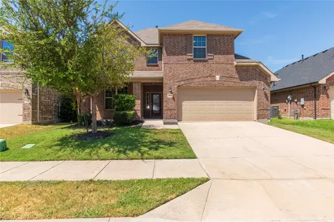 812 Goldenmist Dr, Little Elm, TX 75068