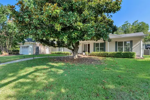 2019 Loy Lake Rd, Denison, TX 75020
