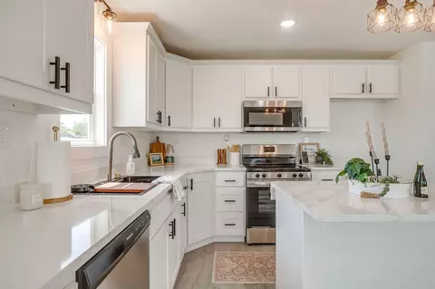 Kitchen - 308 E South, Itasca, TX 76055 photo 2 of 5