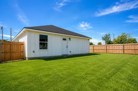 Exterior - 308 E South, Itasca, TX 76055 photo 2 of 4