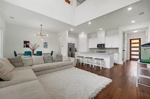 7880 Minglewood Ln, Dallas, TX 75231