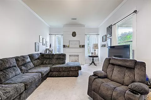 Living - 603 Johnson St, Terrell, TX 75160 photo 2 of 5