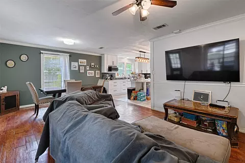 Living - 603 Johnson St, Terrell, TX 75160 photo 5 of 5