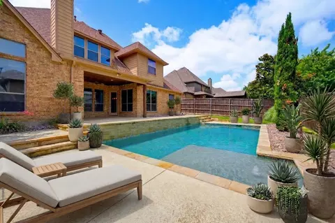 7713 Silverleaf Dr, North Richland Hills, TX 76182