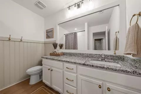 Bath - 3204 Autry Rd, Lorena, TX 76655 photo 3 of 3