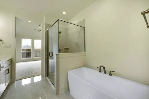 Bath - 690 Red Cedar Rd, Haslet, TX 76052 photo 3 of 5