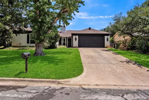 3813 Lynbrook Ln, Arlington, TX 76015