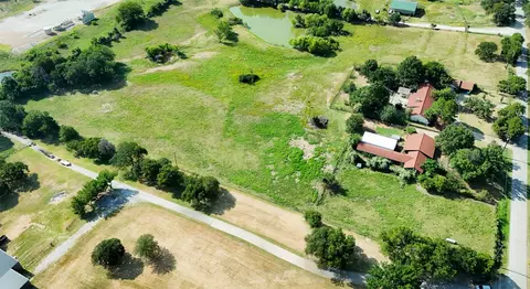 642 Jernigan Rd, Lewisville, TX 75077