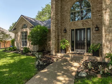 Exterior - 3500 Timberleaf Cir, Waco, TX 76708 photo 3 of 6