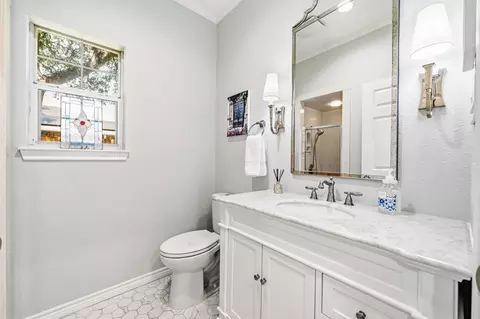 Bath - 3500 Timberleaf Cir, Waco, TX 76708 photo 1 of 7