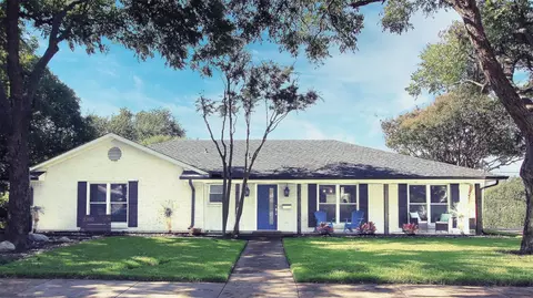 3230 Camelot Dr, Dallas, TX 75229