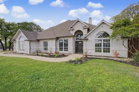 1029 Oakridge Ct, Burleson, TX 76028