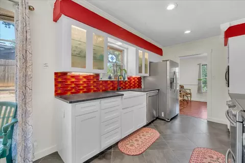 Kitchen - 207 Walnut Way, Euless, TX 76039 photo 1 of 3