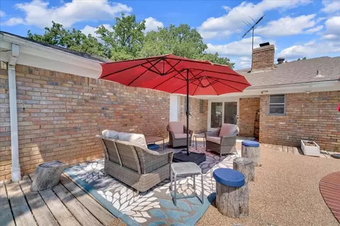 Exterior - 207 Walnut Way, Euless, TX 76039 photo 6 of 7