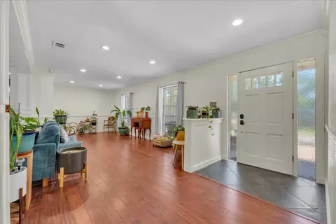 Entry Way - 207 Walnut Way, Euless, TX 76039 photo 1 of 3