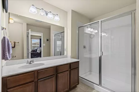 Bath - 1104 Ruby Ct, Princeton, TX 75407 photo 1 of 3