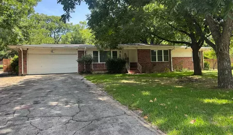 3703 Pecan Park Dr, Weatherford, TX 76087