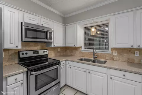Kitchen - 1312 Mark Dr, Minden, LA 71055 photo 3 of 3