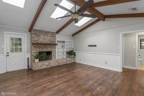 Living - 1312 Mark Dr, Minden, LA 71055 photo 5 of 5