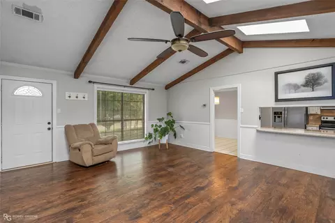 Living - 1312 Mark Dr, Minden, LA 71055 photo 2 of 5