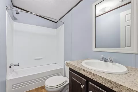 Bath - 8775 E Fm 273, Ivanhoe, TX 75447 photo 3 of 3