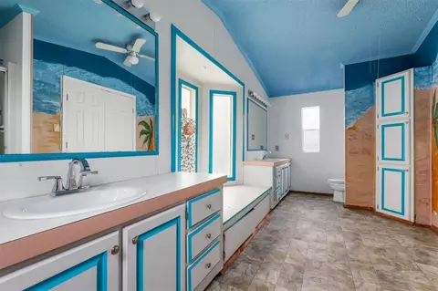 4012 Nebraska Trl, Granbury, TX 76048