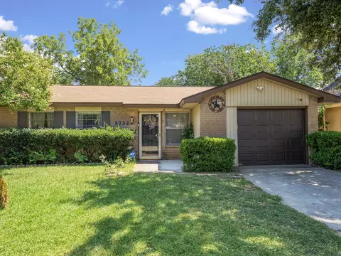 5732 Bonner Dr, Haltom City, TX 76148
