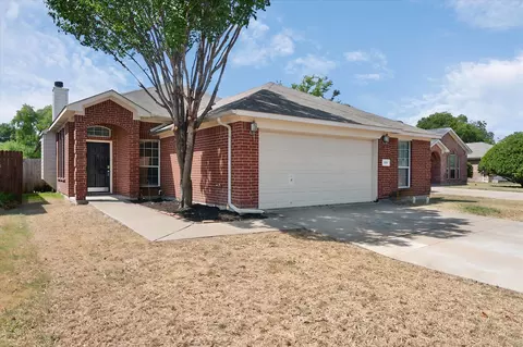 508 Ammonite Ct, Arlington, TX 76002