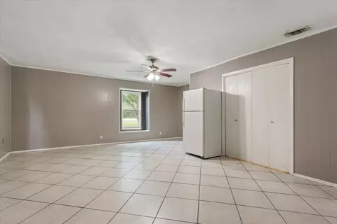 Living - 901 S Old Temple Rd, Lorena, TX 76655 photo 4 of 6