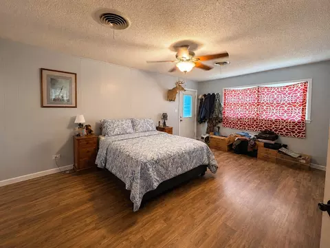 Bedroom - 925 N 6th St, Haskell, TX 79521 photo 1 of 5