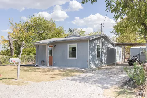 1206 9th St, Mineral Wells, TX 76067