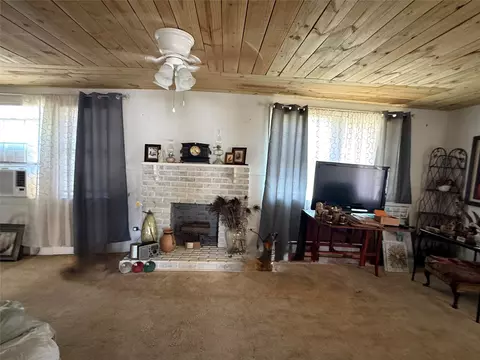 Living - 2233 Park Lake Dr, Waco, TX 76708 photo 1 of 1