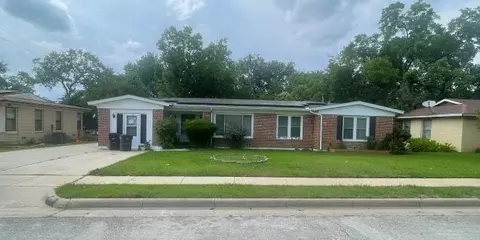2125 Ridgeview St, Fort Worth, TX 76119